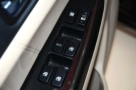 2014款长安逸动1.6L手动豪华型