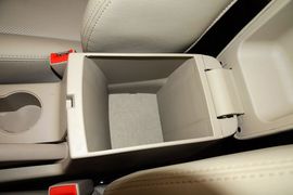2014款长安逸动1.6L手动豪华型
