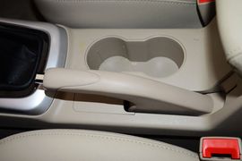 2014款长安逸动1.6L手动豪华型