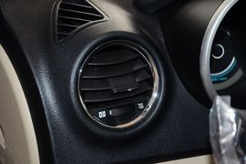 2014款长安逸动1.6L手动豪华型