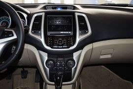 2014款长安逸动1.6L手动豪华型