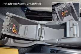 2014款郑州日产NV200CVT尊贵型