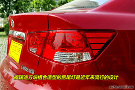 2009款起亚福瑞迪到店实拍