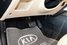 2014款起亚福瑞迪1.6L
