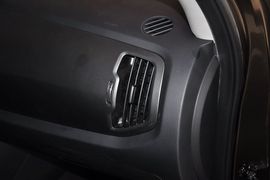 2014款起亚智跑2.0L自动两驱