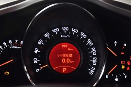 2014款起亚智跑2.0L自动两驱