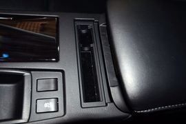 2013款雷克萨斯RX270典雅版