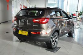 2014款起亚智跑2.0L自动两驱