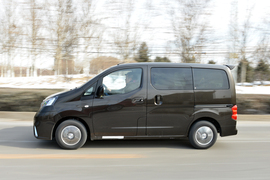 2014款郑州日产NV200CVT尊贵型