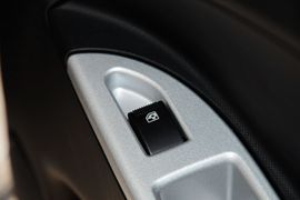 2012款长安奔奔mini