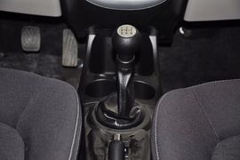 2012款长安奔奔mini