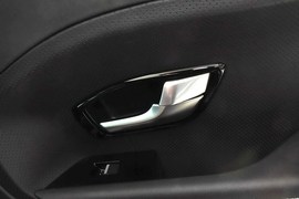2014款路虎揽胜极光2.0T