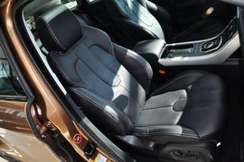 2014款路虎揽胜极光2.0T