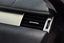 2014款路虎揽胜极光2.0T