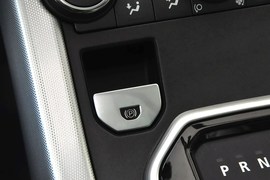 2014款路虎揽胜极光2.0T