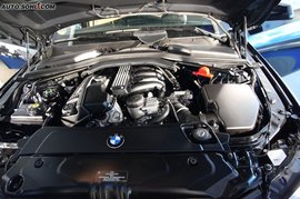 2009款宝马520Li领先型外观实拍