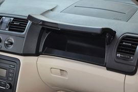 2014款斯柯达晶锐1.4L手动晶致版