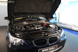 2009款宝马520Li领先型外观实拍