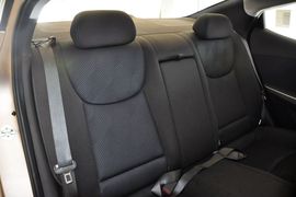 2012款现代朗动1.6L