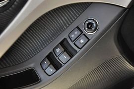 2012款现代朗动1.6L