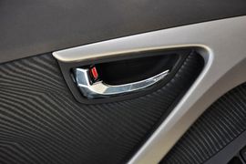 2012款现代朗动1.6L