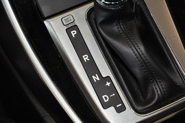 2012款现代朗动1.6L