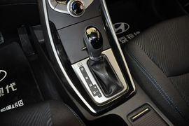 2012款现代朗动1.6L