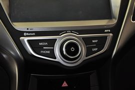 2012款现代朗动1.6L
