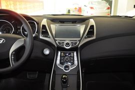 2012款现代朗动1.6L