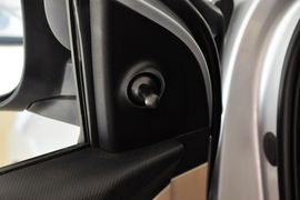 2014款现代瑞纳三厢1.4L手动时尚型GS