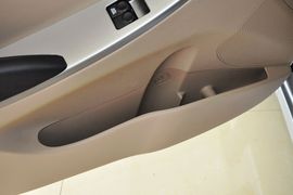 2014款现代瑞纳三厢1.4L手动时尚型GS