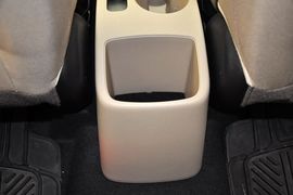 2014款现代瑞纳三厢1.4L手动时尚型GS