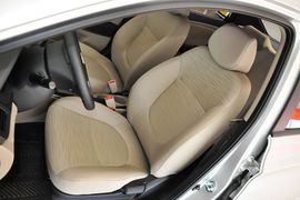 2014款现代瑞纳三厢1.4L手动时尚型GS