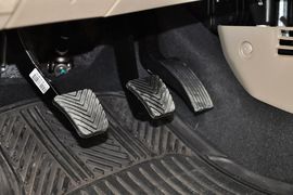 2014款现代瑞纳三厢1.4L手动时尚型GS