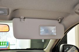 2014款现代瑞纳三厢1.4L手动时尚型GS