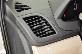 2014款现代瑞纳三厢1.4L手动时尚型GS