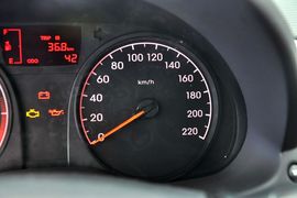 2014款现代瑞纳三厢1.4L手动时尚型GS