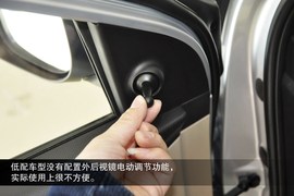 2014款现代瑞纳三厢1.4L手动到店图解