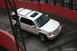 2009款凯雷德Hybrid试驾