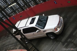 2009款凯雷德Hybrid试驾