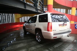 2009款凯雷德Hybrid试驾