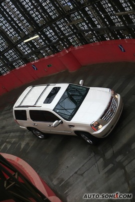 2009款凯雷德Hybrid试驾