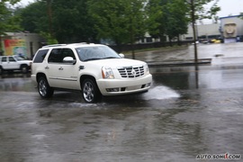 2009款凯雷德Hybrid试驾