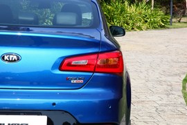 2014款起亚全新速迈1.6T外出试驾