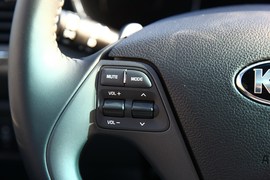 2014款起亚全新速迈1.6T外出试驾