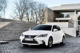 2014款雷克萨斯CT200h