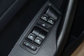 2013款大众捷达1.4L手动舒适型