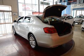 2012款荣威950