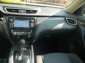 2014款奇骏2.5L