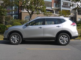 2014款奇骏2.5L